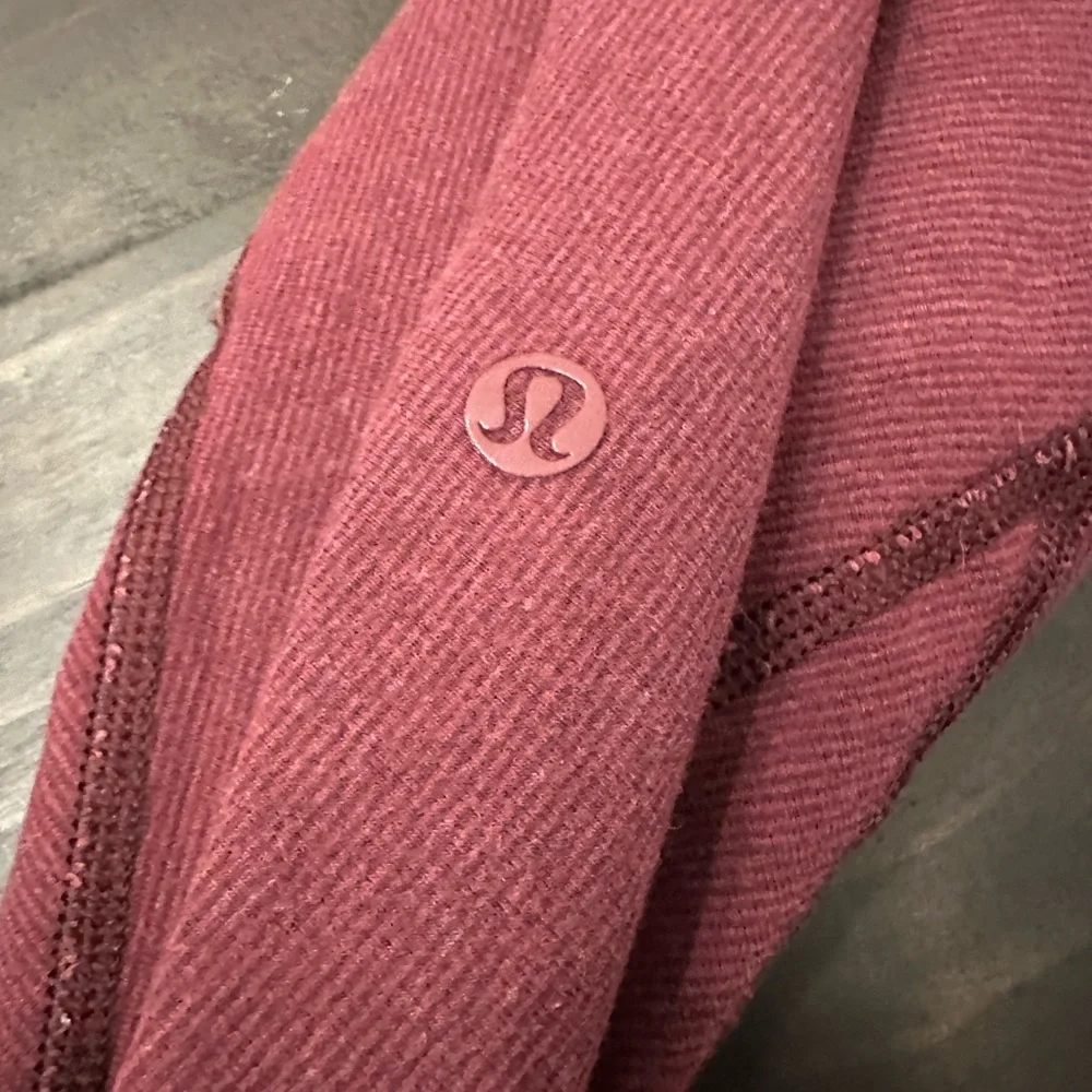 lululemon athletica Plum Leggings - Picture 4 of 4